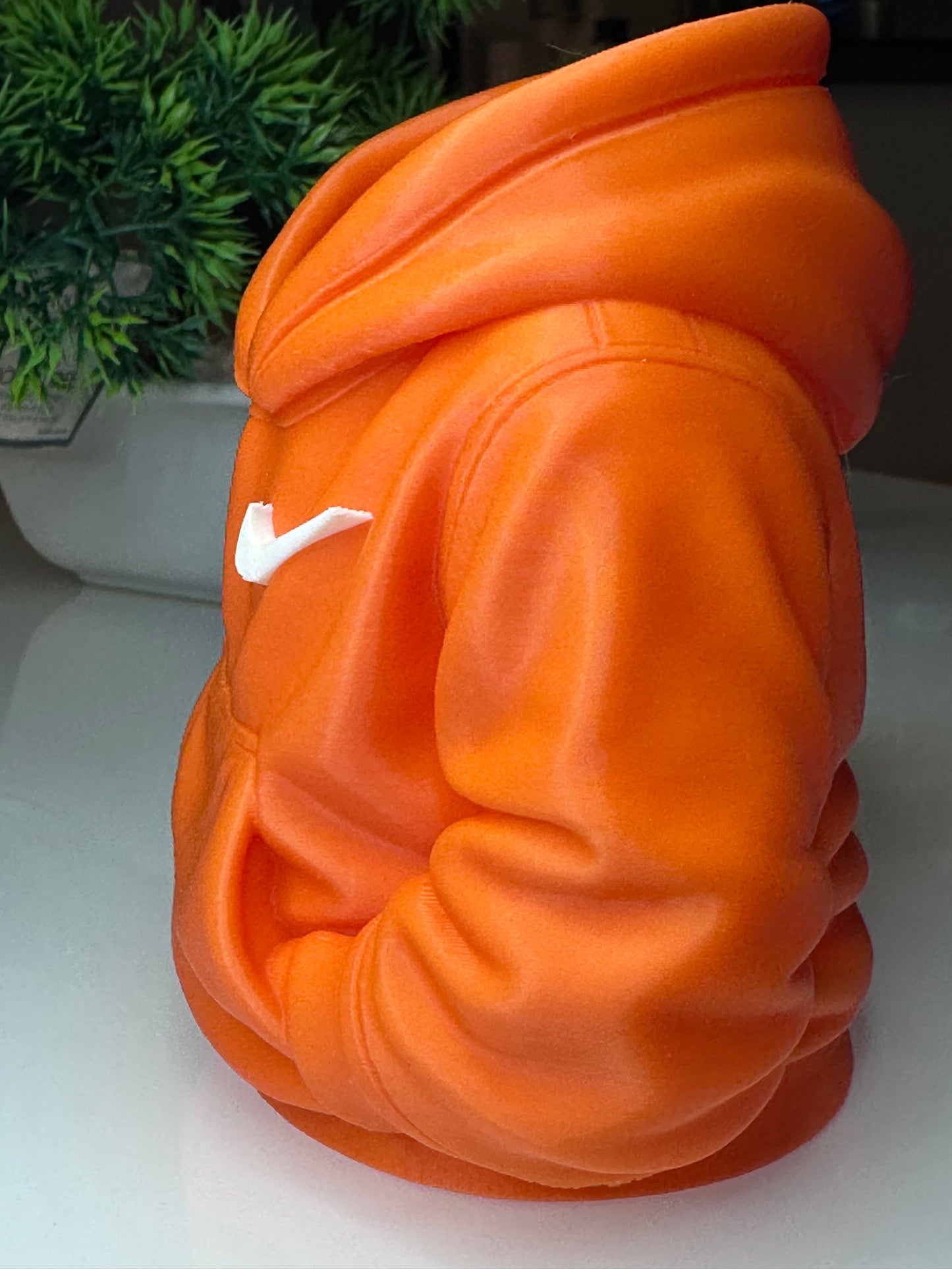 Hoodie-Style Pencil Holder –  Desk Organizer with a Warm, Creative Touch