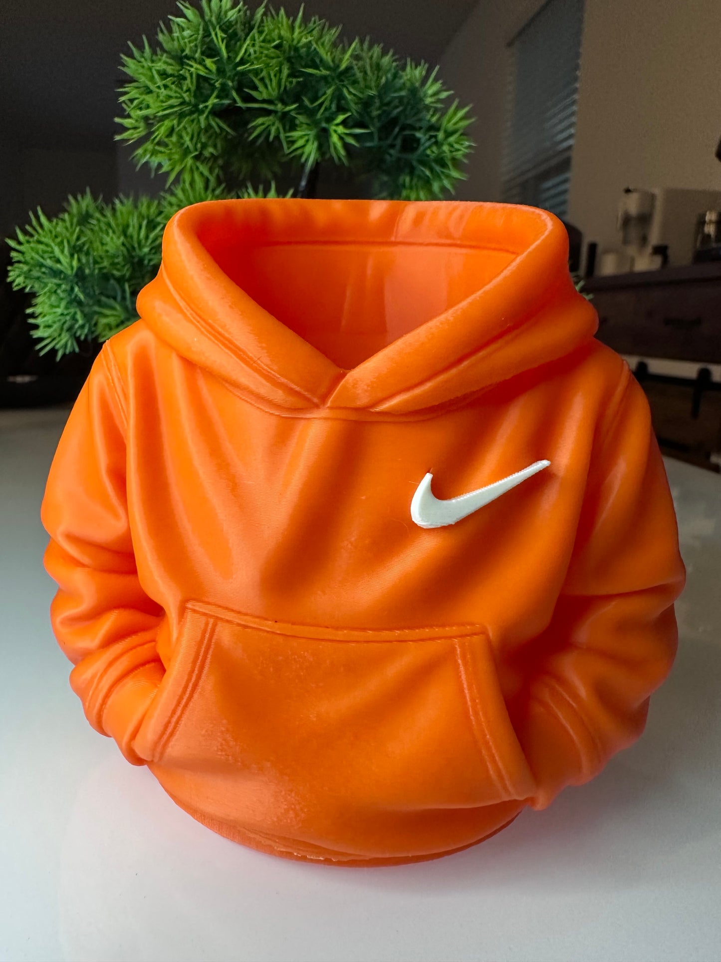 Hoodie-Style Pencil Holder –  Desk Organizer with a Warm, Creative Touch