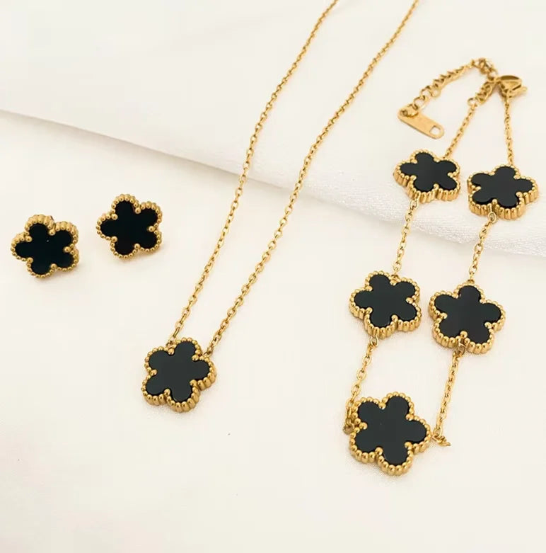 Plum Blossom 3-Piece Jewelry Set – Necklace & Bracelet