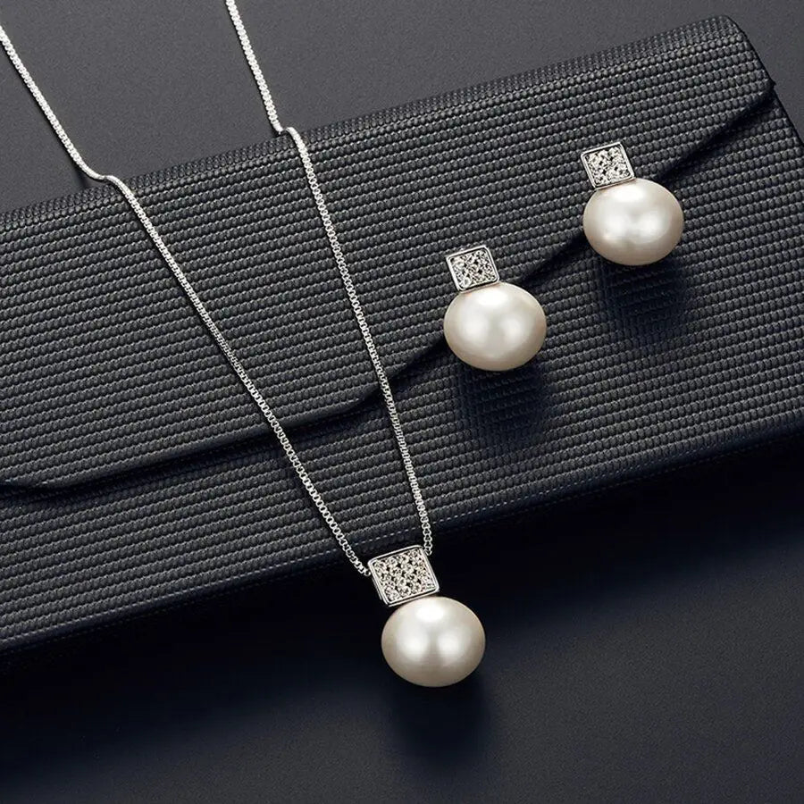 Imitation Pearl and Crystal Pendant Necklace & Earrings Set