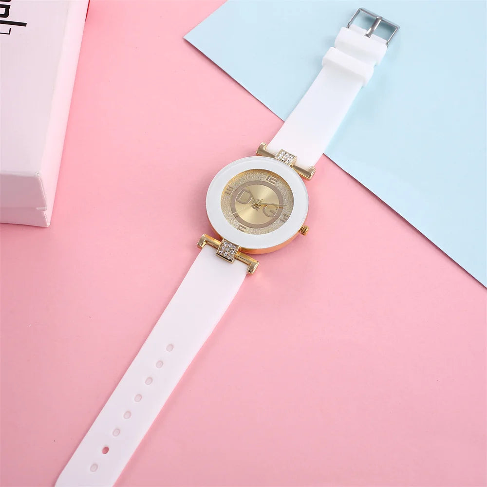 Ladies Large Dial Quartz Sport Watch