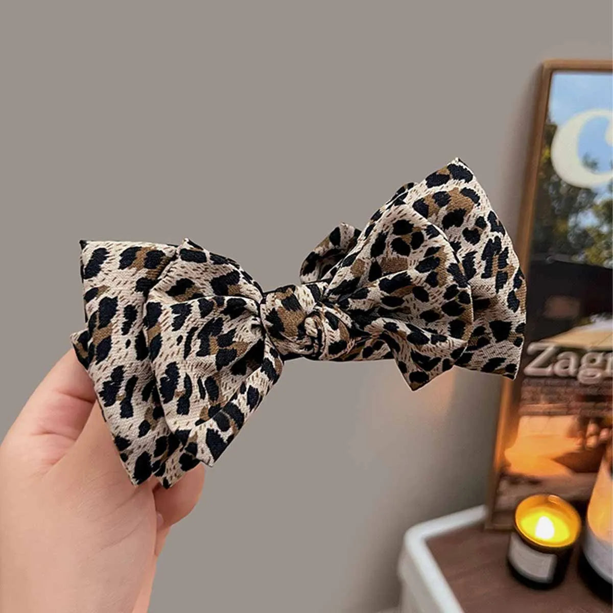 Leopard Print Hair Clip with Bow – Vintage Elegant Style