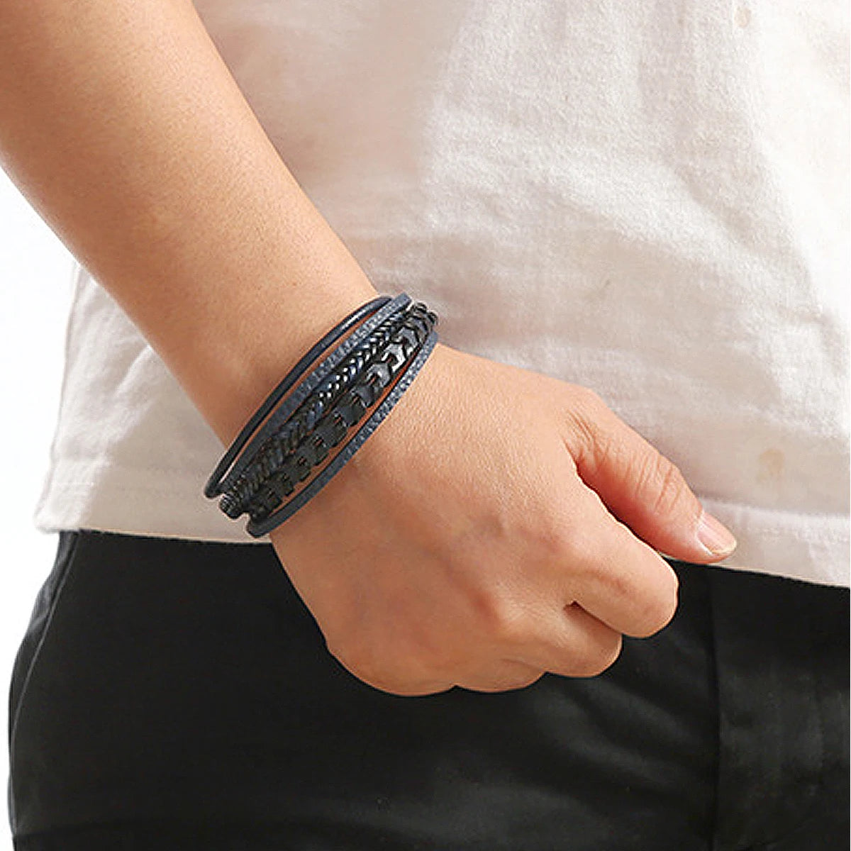Men’s Vintage Leather Braided Bracelet – Magnetic Buckle.