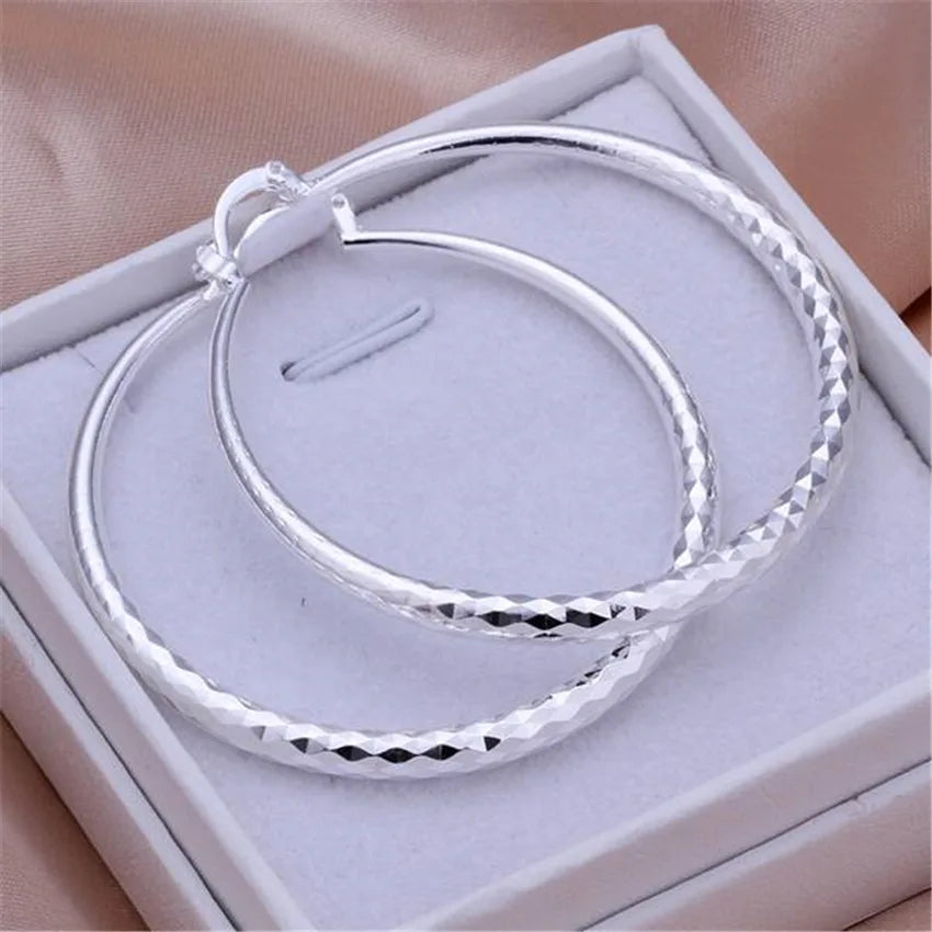 3cm Charm Hoop Earrings – Thin Modern Elegant Women's Hoops