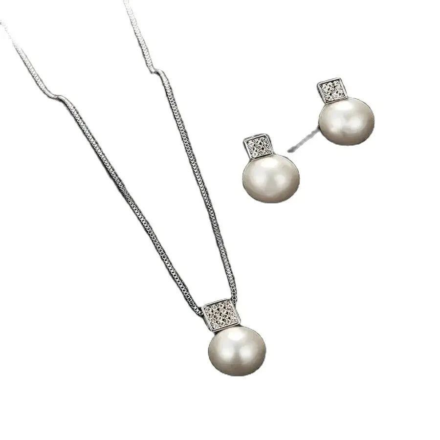 Imitation Pearl and Crystal Pendant Necklace & Earrings Set