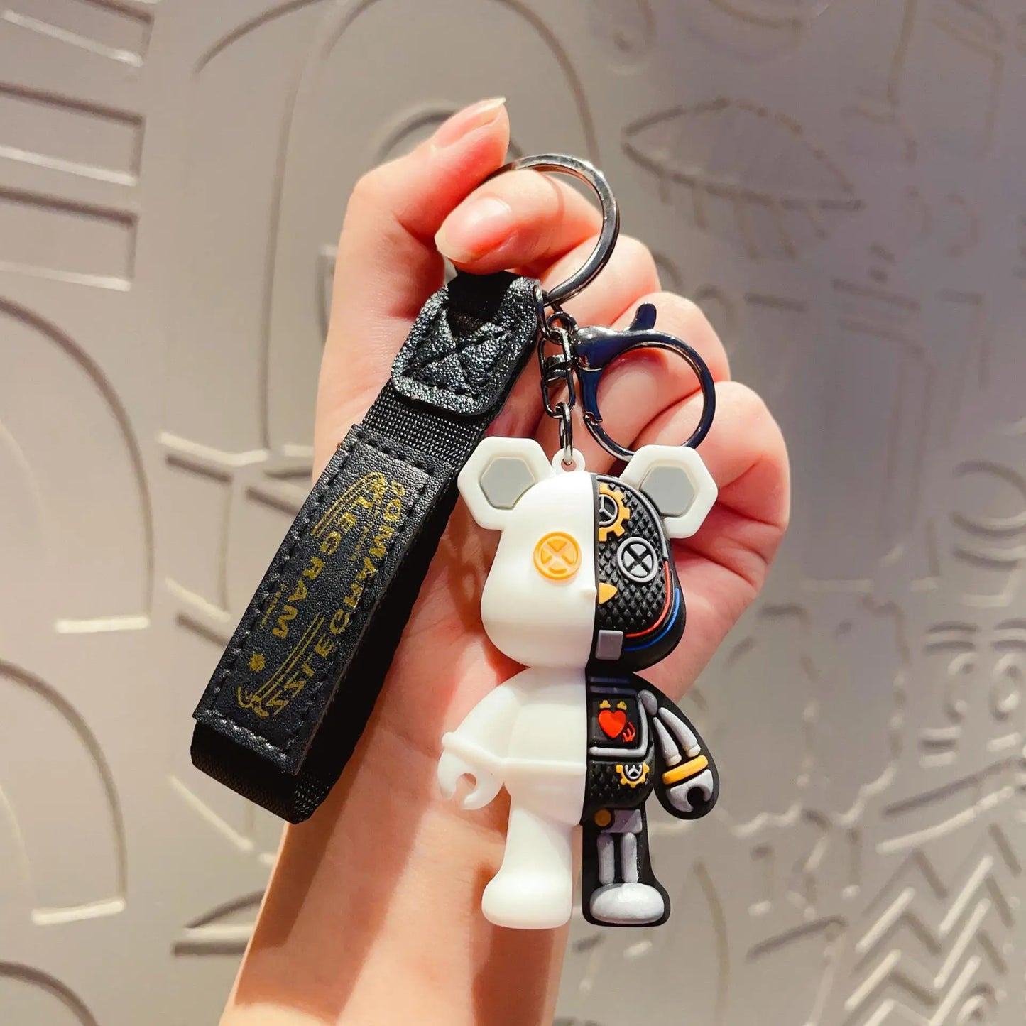 Cute Bear Mechanical Keychain Pendant.